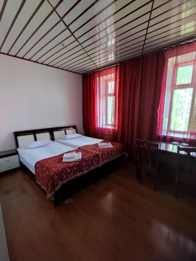 Pekin Hotel Temirtau Buitenkant foto